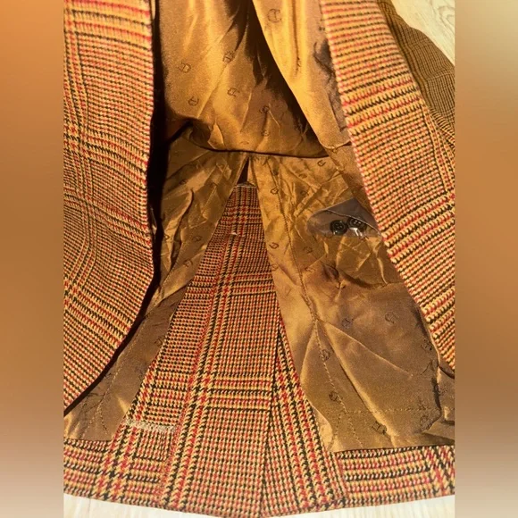 NWT Etienne Aigner 100% Virgin Wool Plaid Skirt size US 4